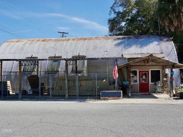 19 Jefferson Street, Chattahoochee, FL 32324