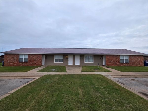 1225 Sunset Drive, Unit 4, Rogers, AR 72756