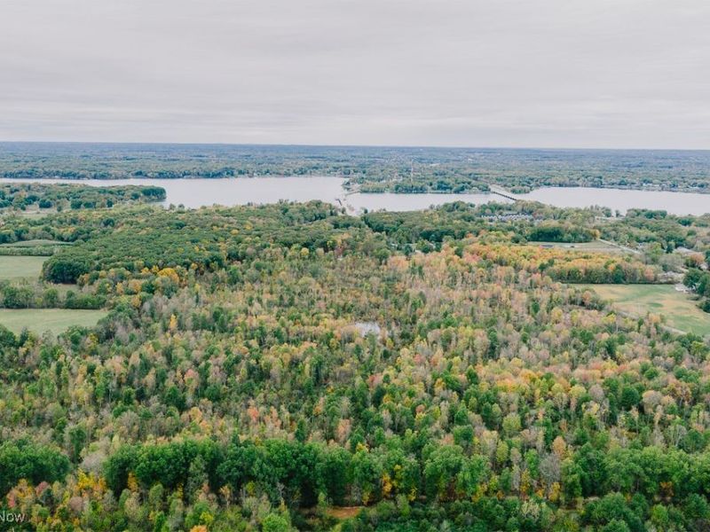 Mahoning Avenue, Lake Milton, OH 44429 Photo 5