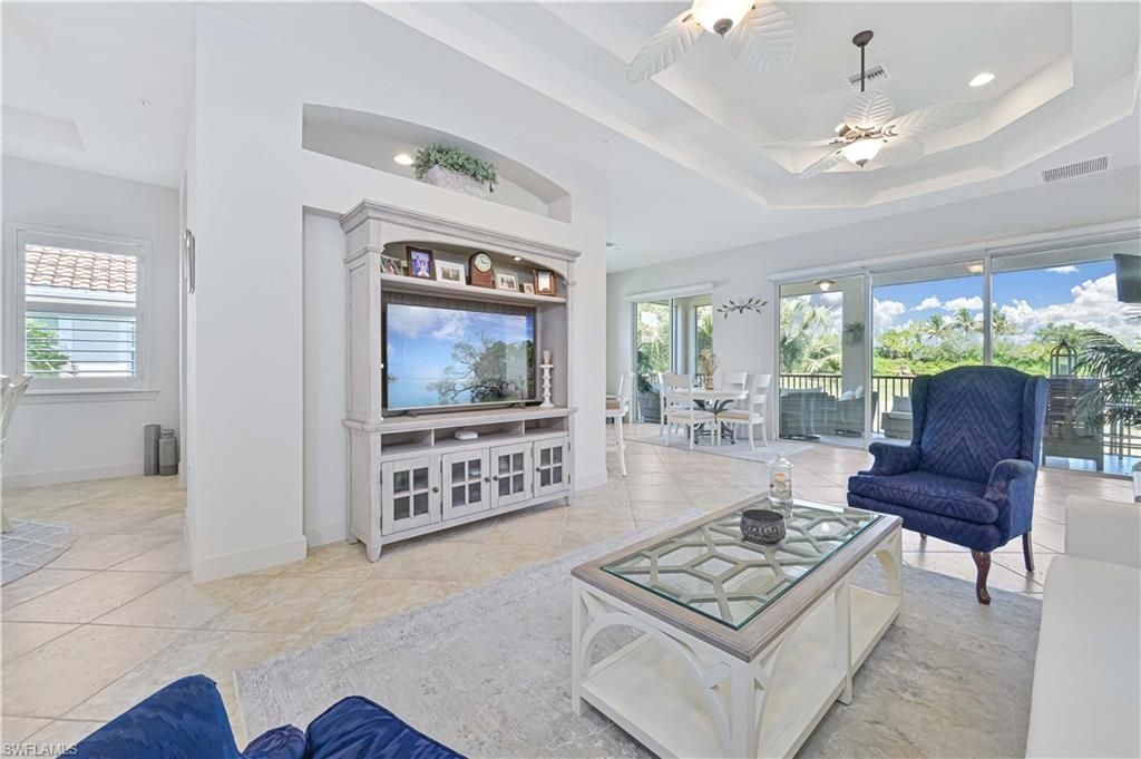 10251 Glastonbury Cir, Unit 201, Fort Myers, FL 33913 Photo