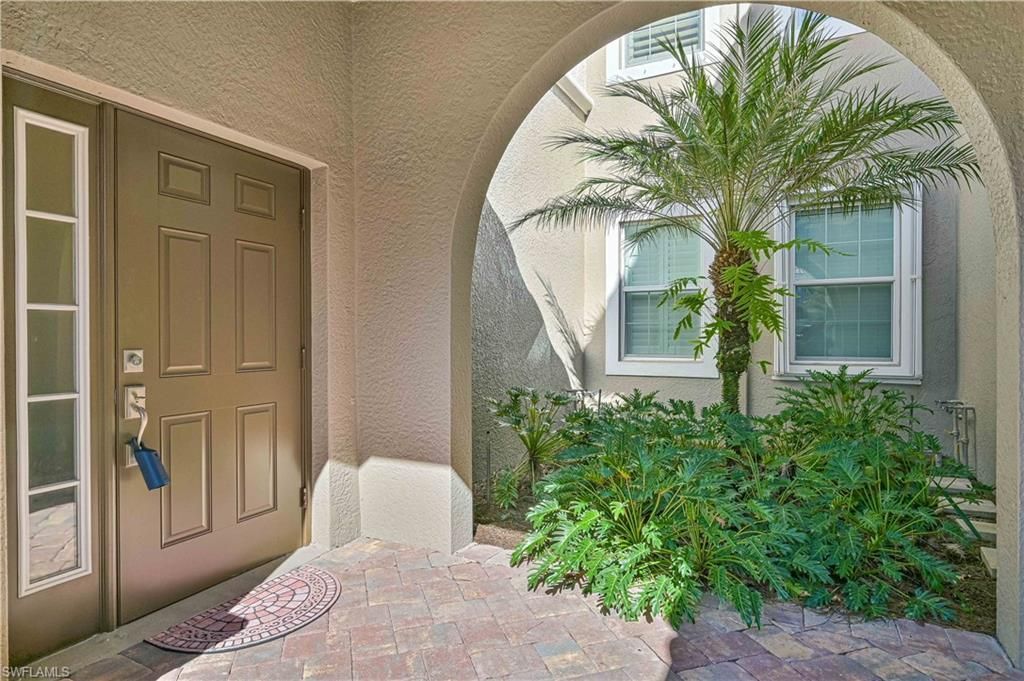 10251 Glastonbury Cir, Unit 201, Fort Myers, FL 33913 Photo