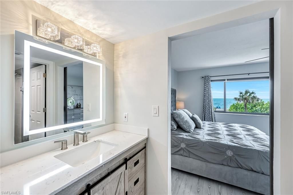 10475 Gulf Shore Dr, Unit 112, Naples, FL 34108 Photo
