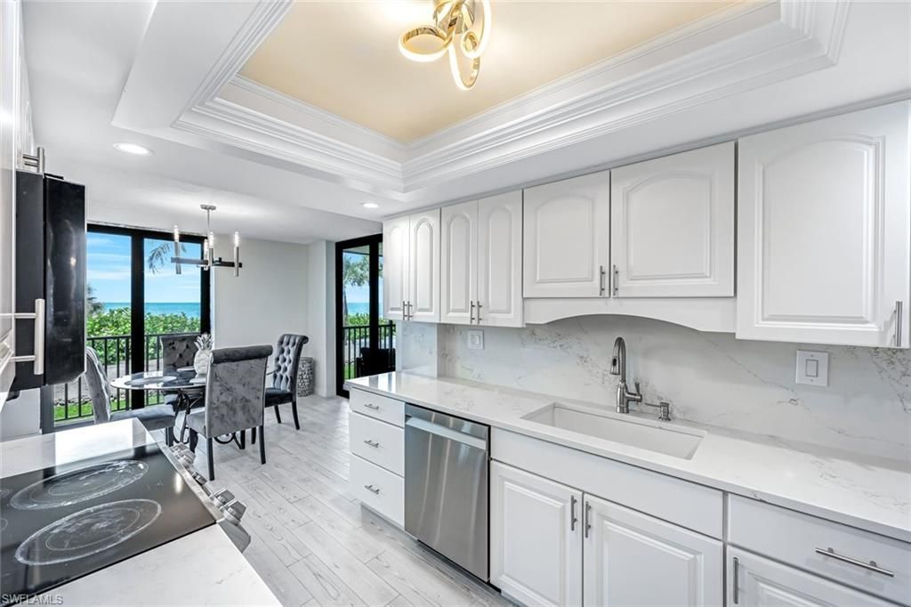 10475 Gulf Shore Dr, Unit 112, Naples, FL 34108 Photo