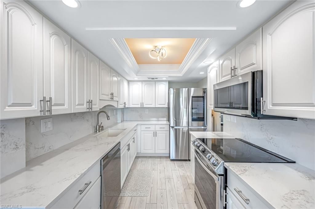10475 Gulf Shore Dr, Unit 112, Naples, FL 34108 Photo