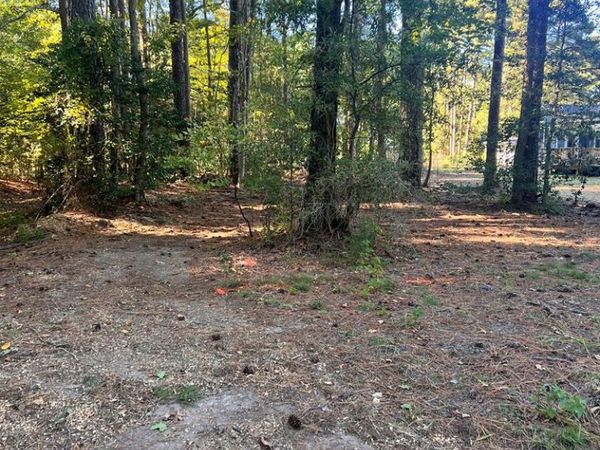 26 Harbor Street, MOON, VA 22520