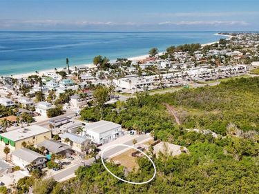 3017 AVENUE C, HOLMES BEACH, FL 34217