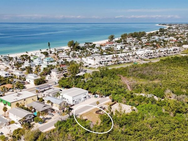 3017 AVENUE C, HOLMES BEACH, FL 34217