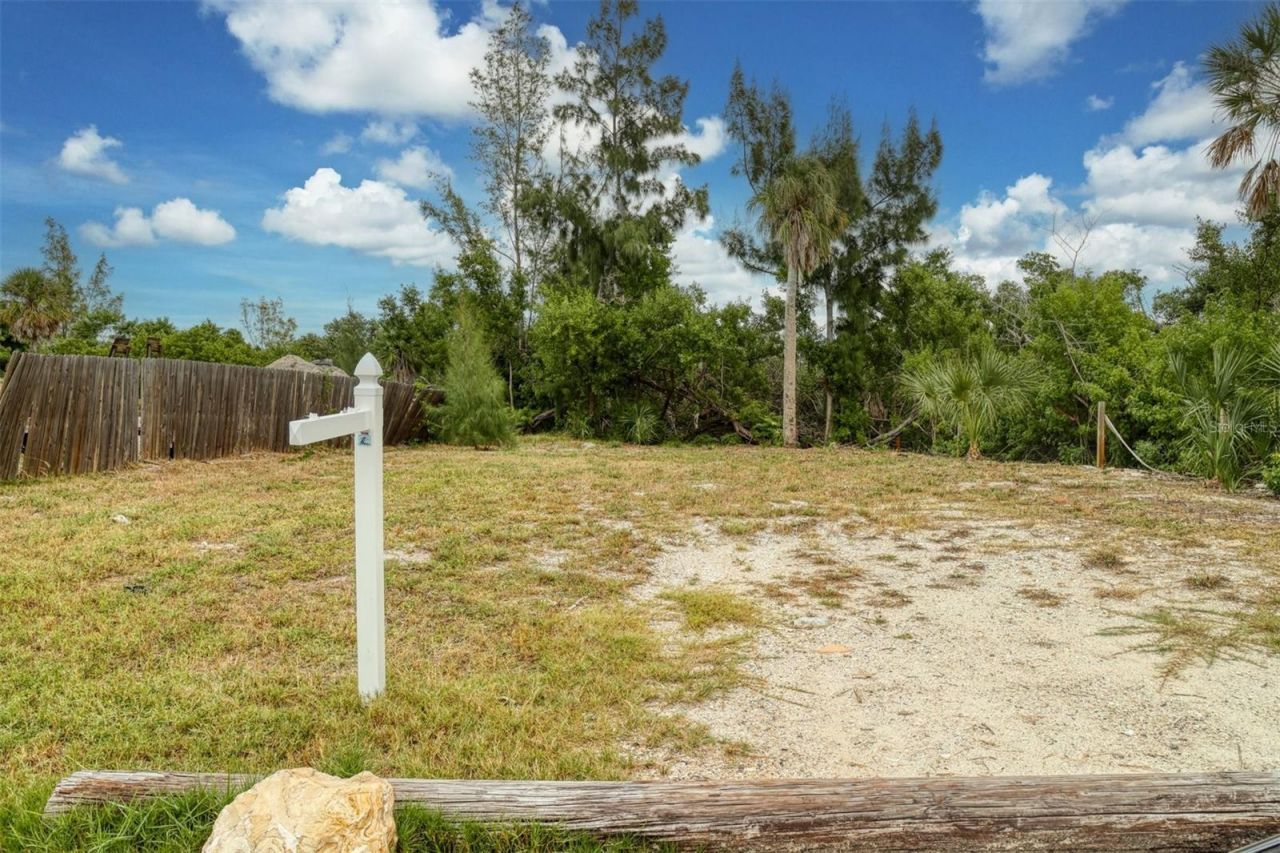 3017 Avenue C, Holmes Beach, FL 34217 Photo