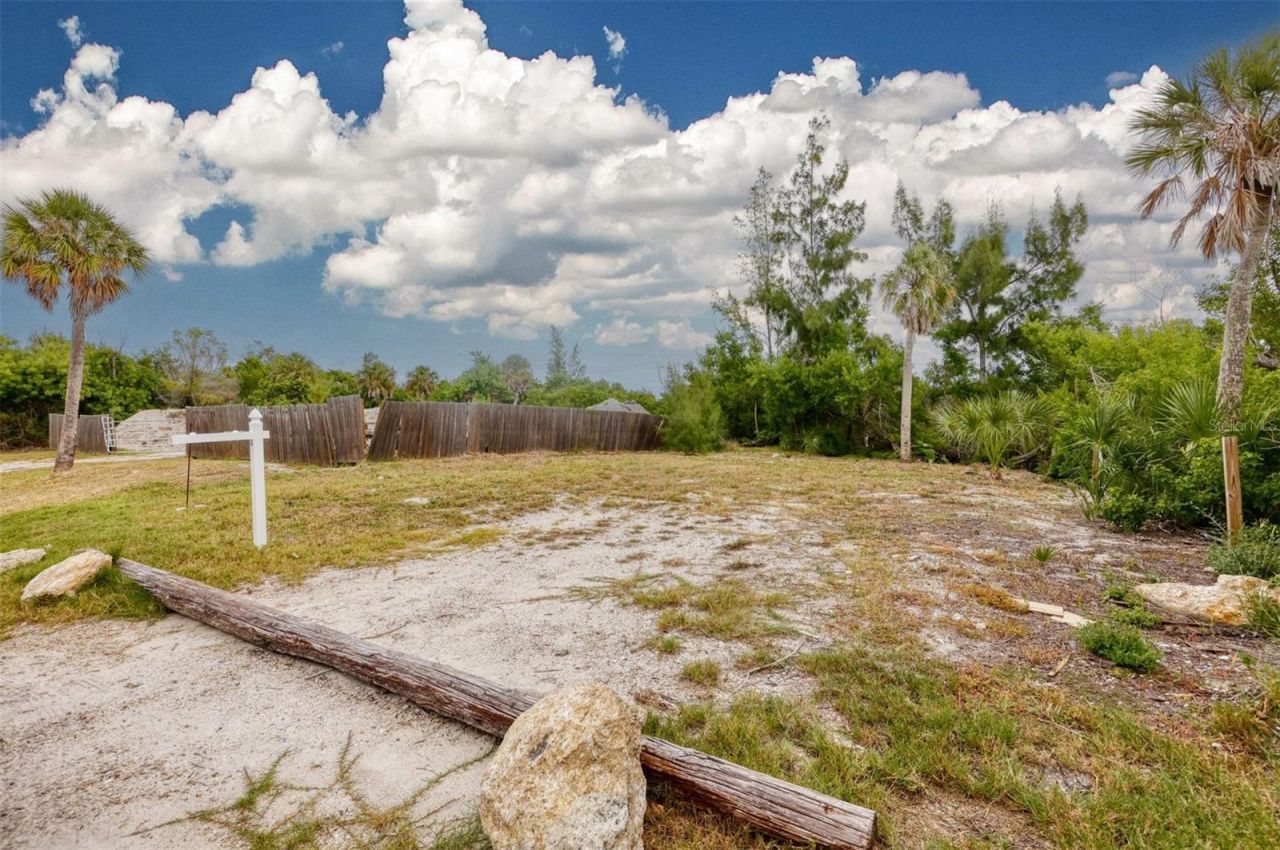 3017 Avenue C, Holmes Beach, FL 34217 Photo