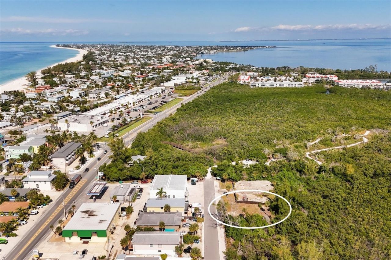 3017 Avenue C, Holmes Beach, FL 34217 Photo