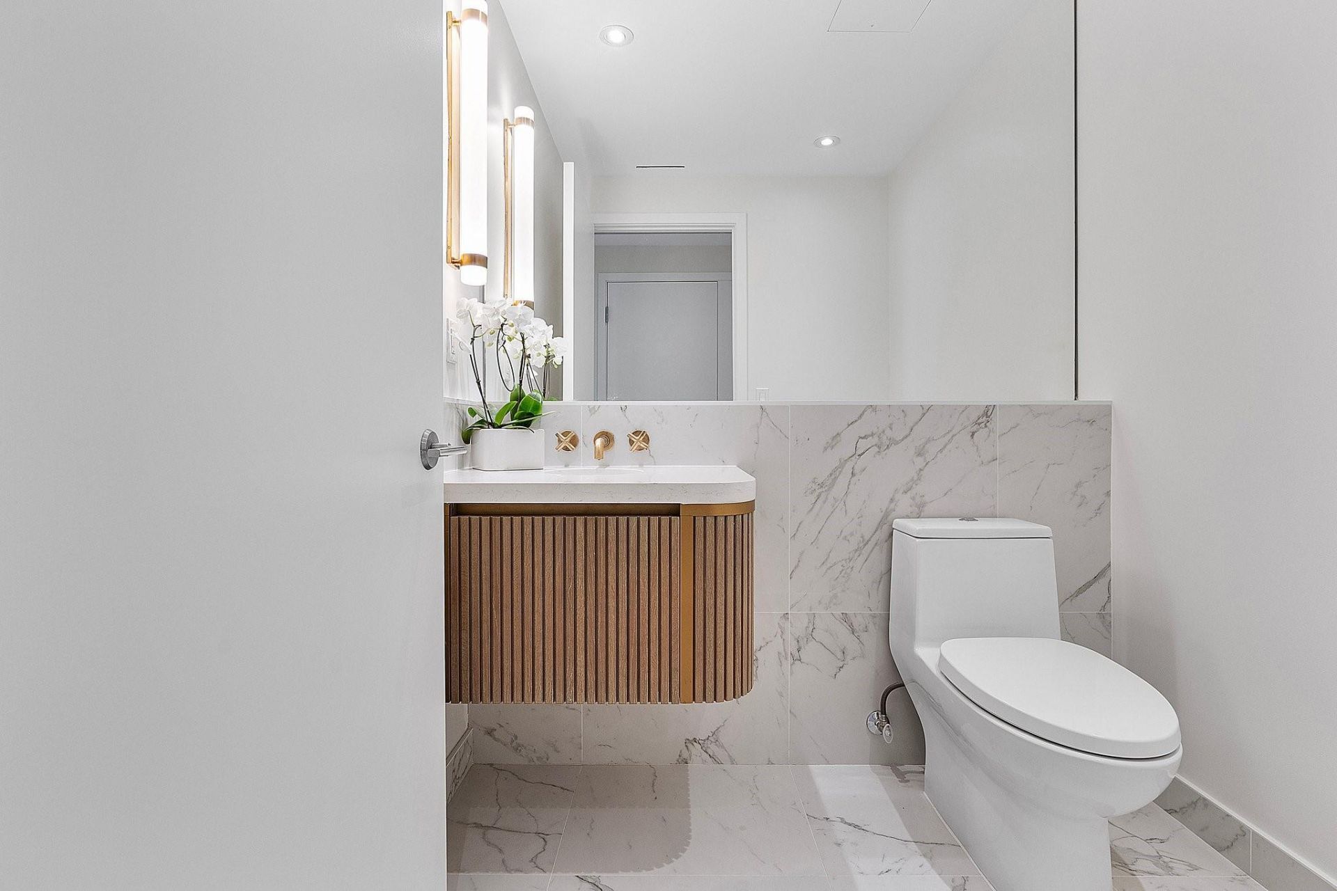 525 N Fort Lauderdale Beach Boulevard, Unit 1801, Fort Lauderdale, FL 33304 Photo