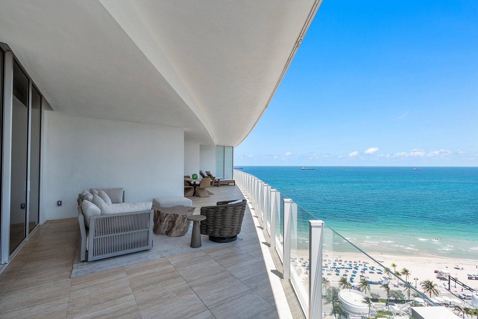 525 N Fort Lauderdale Beach Boulevard, Unit 1801, Fort Lauderdale, FL 33304 Photo