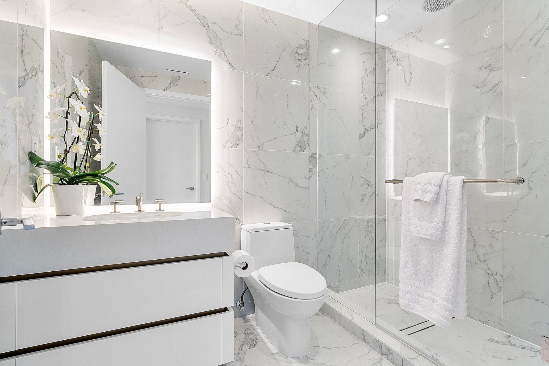 525 N Fort Lauderdale Beach Boulevard, Unit 1801, Fort Lauderdale, FL 33304 Photo