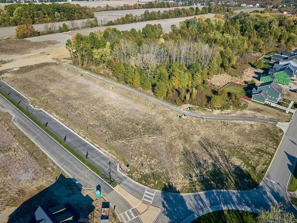 5301 Maple Drive , Lewis Center, OH 43035