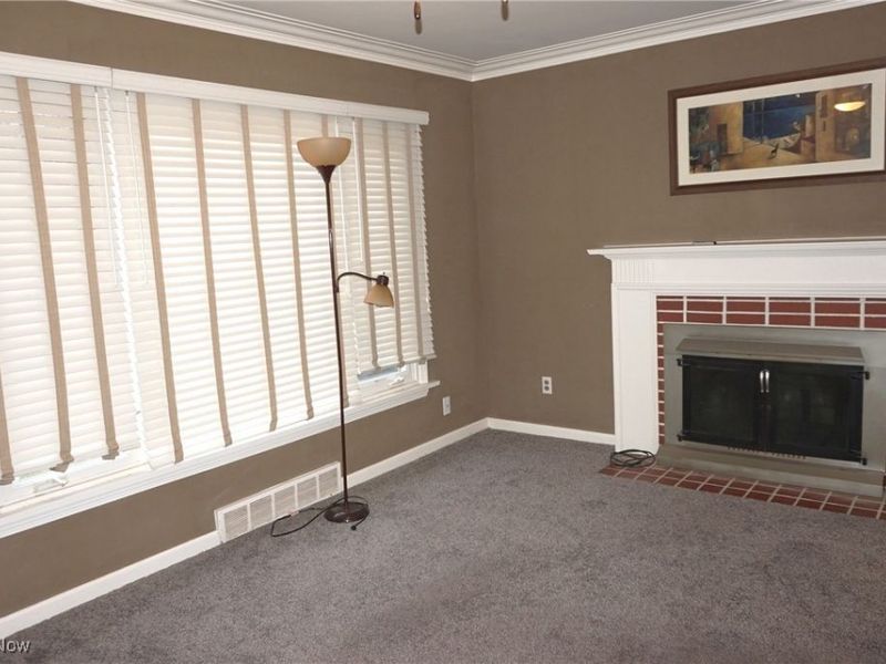 3114 W Edgerton Road, Silver Lake, OH 44224 Photo 4