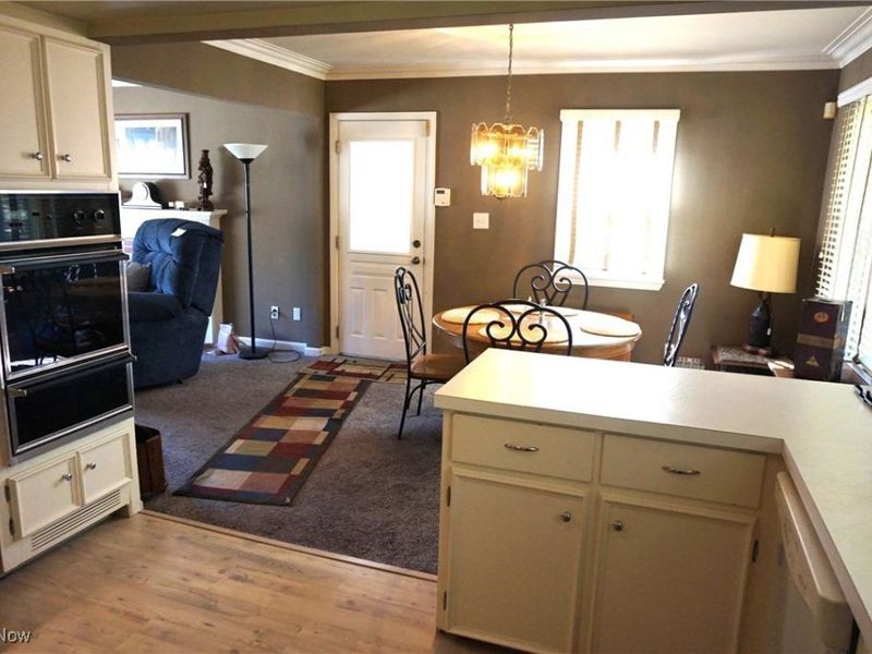 3114 W Edgerton Road, Silver Lake, OH 44224 Photo 9