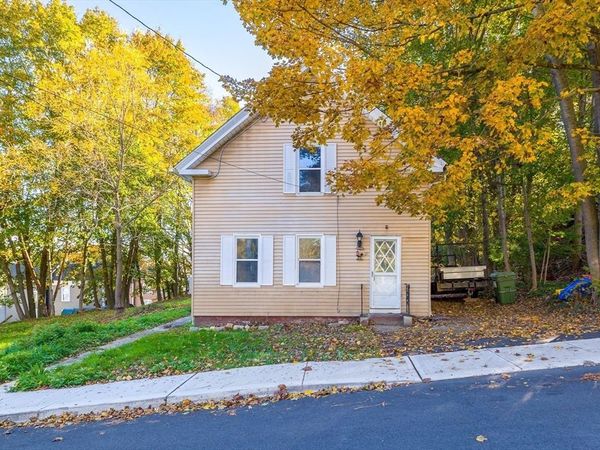 17 Otis St, Warren, MA 01083