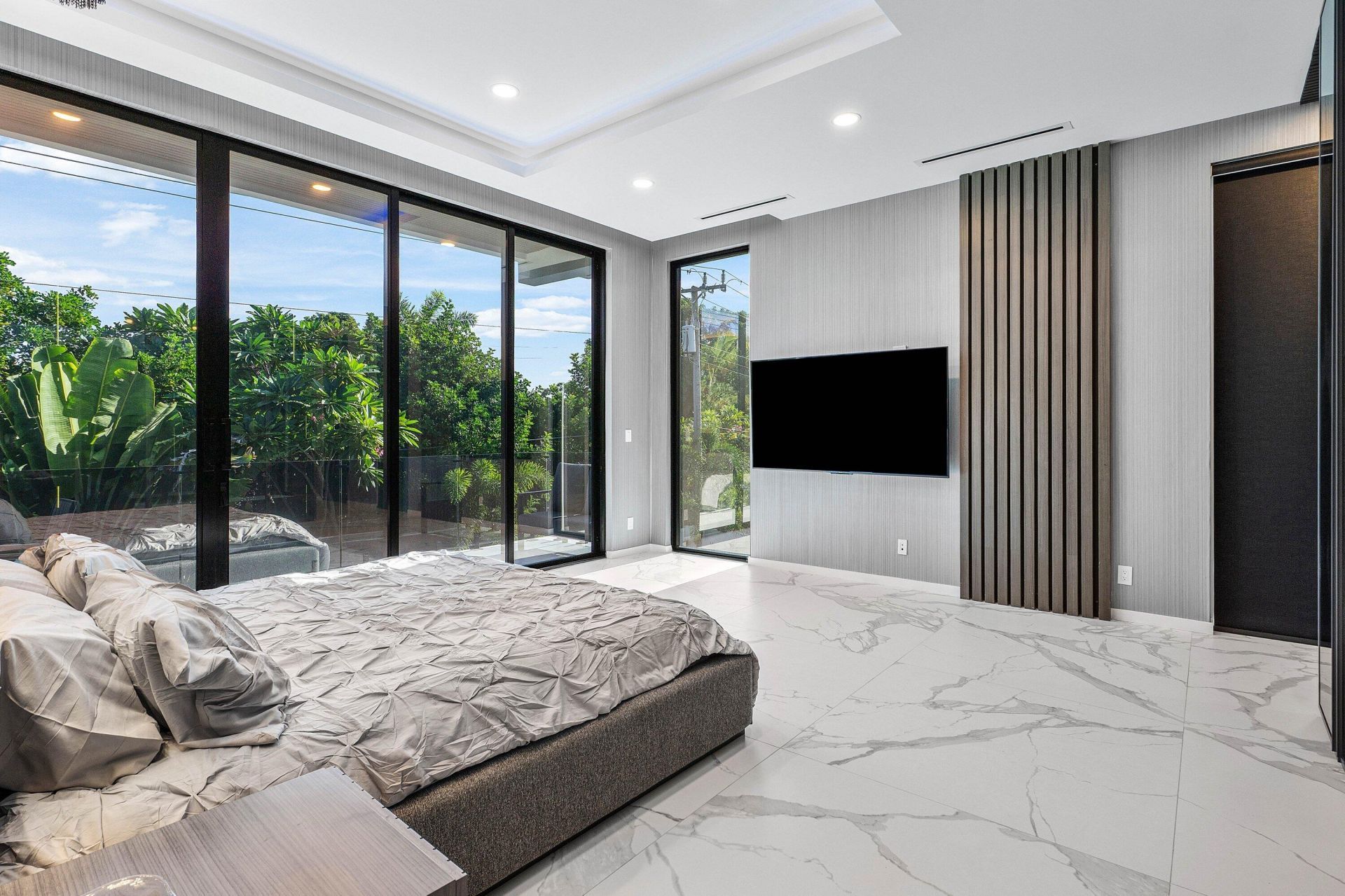 245 NE 6th Court, Boca Raton, FL 33432 Photo