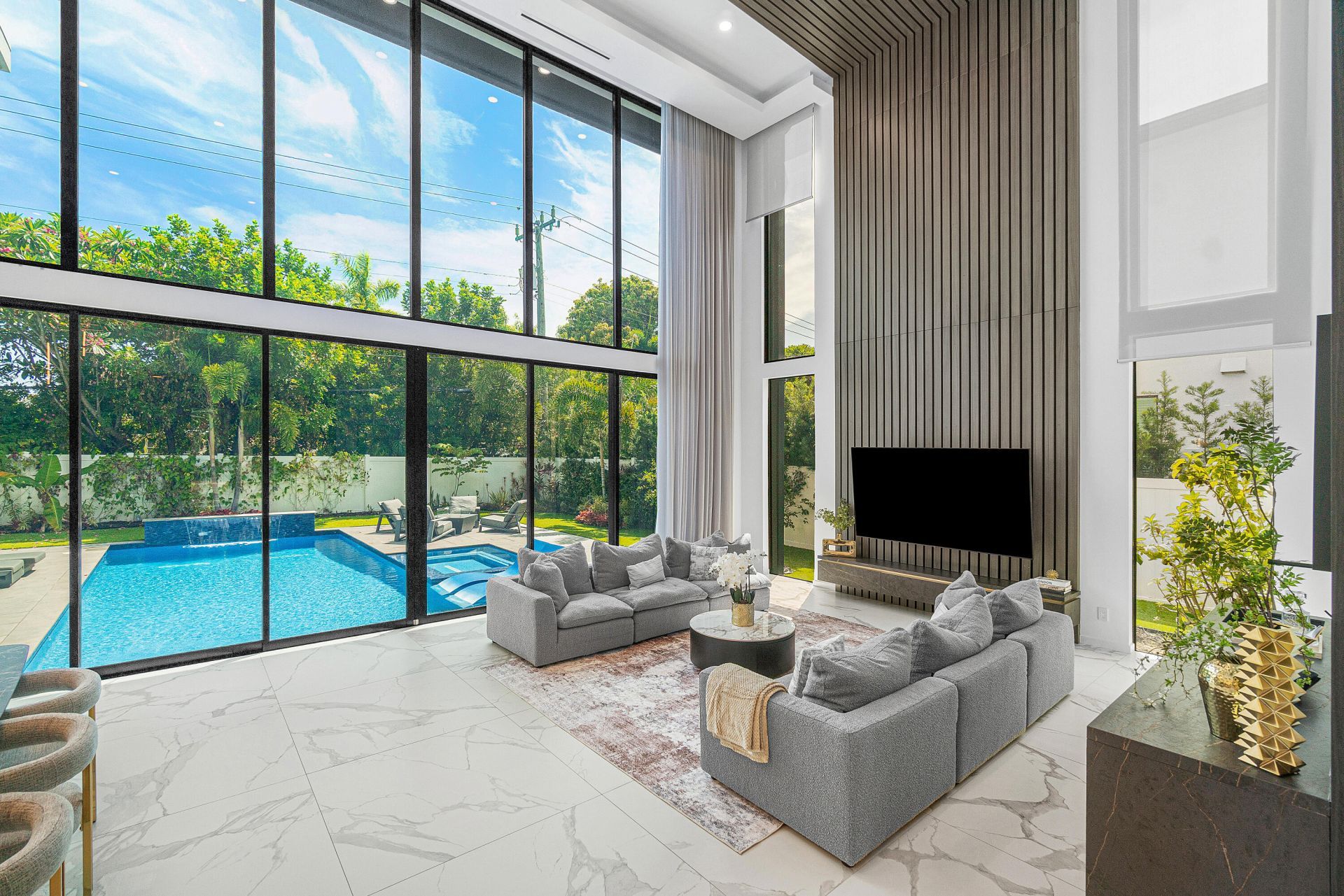 245 NE 6th Court, Boca Raton, FL 33432 Photo