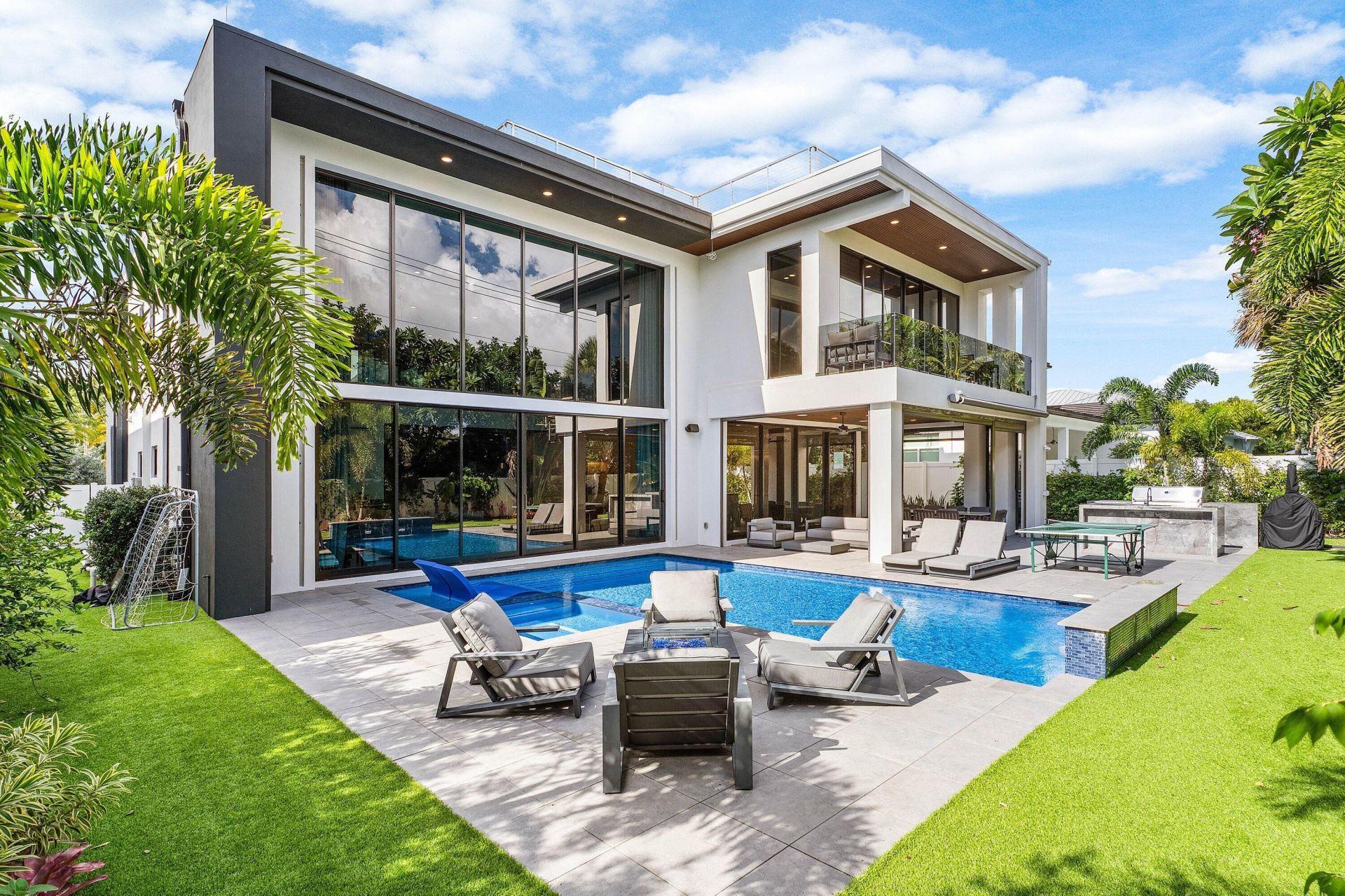 245 NE 6th Court, Boca Raton, FL 33432 Photo