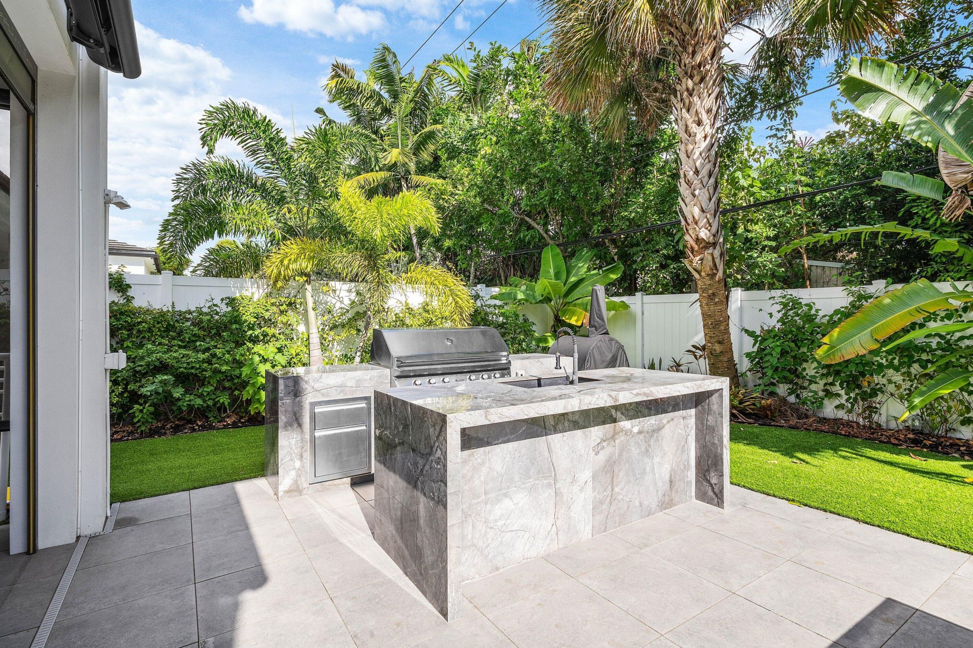 245 NE 6th Court, Boca Raton, FL 33432 Photo