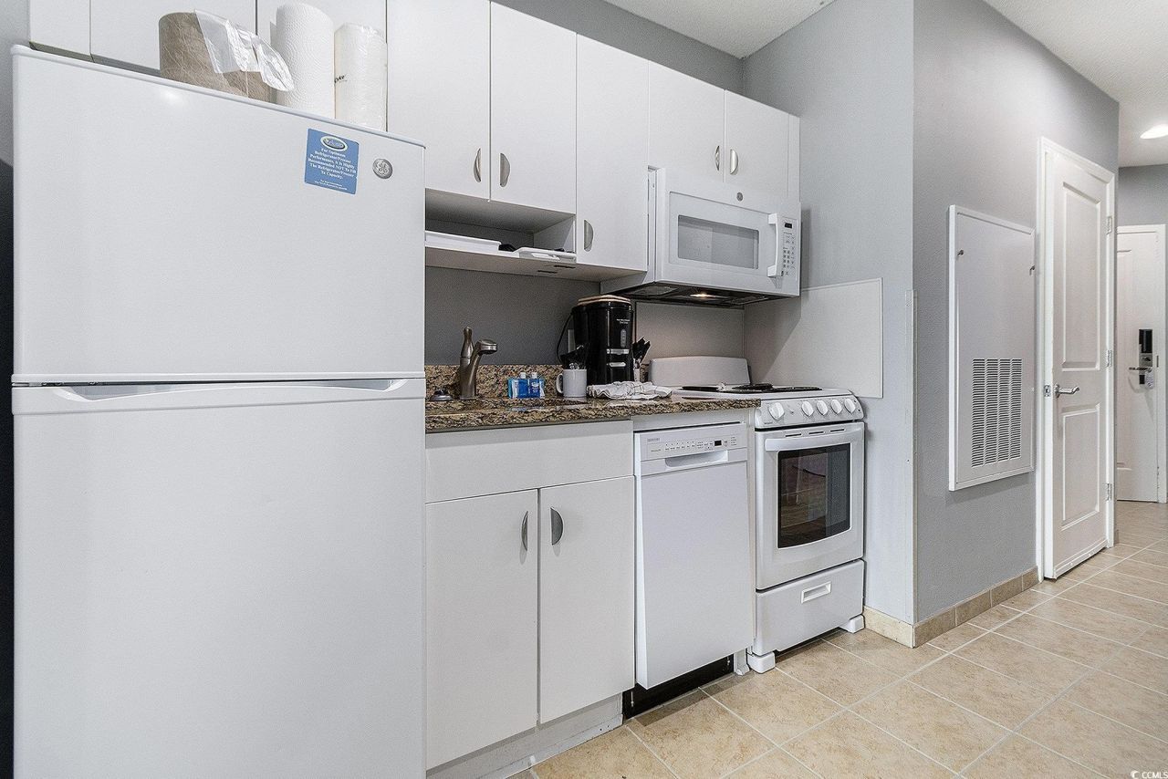 300 N Ocean Blvd. Photo 12