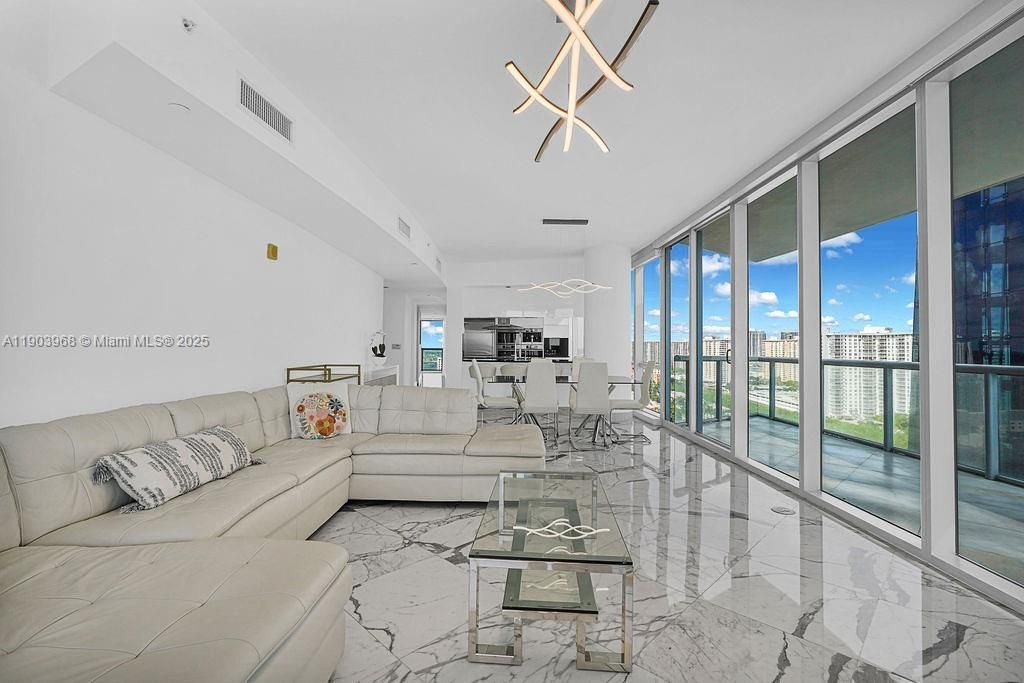 17121 Collins Ave, Unit 1808, Sunny Isles Beach, FL 33160 Photo