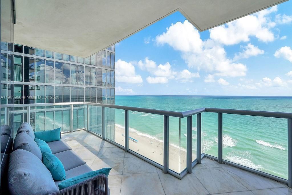 17121 Collins Ave, Unit 1808, Sunny Isles Beach, FL 33160 Photo