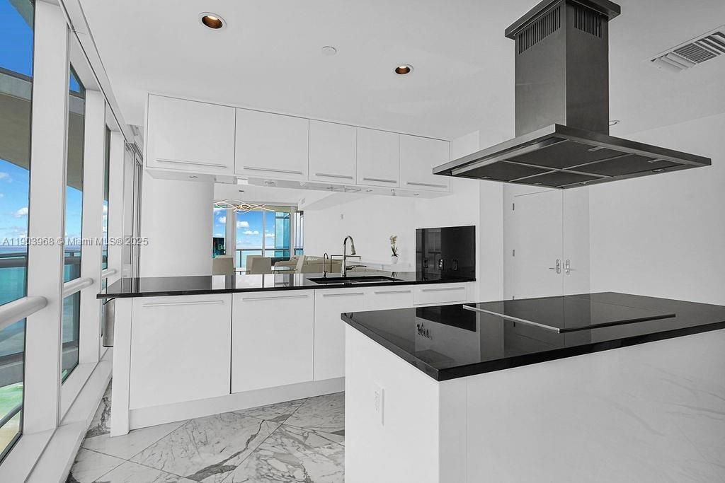 17121 Collins Ave, Unit 1808, Sunny Isles Beach, FL 33160 Photo