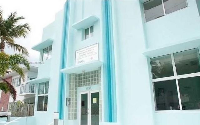 6891 Bay Dr, Unit 106, Miami Beach, FL 33141 Photo