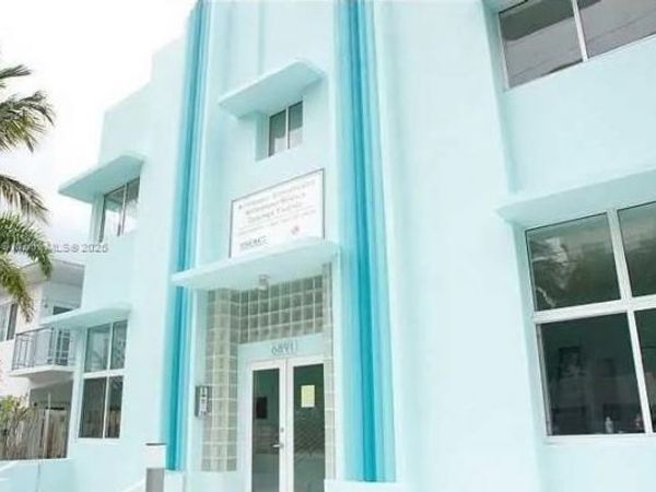 6891 Bay Dr, Unit 106, Miami Beach, FL 33141