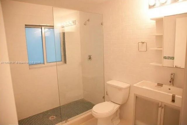 6891 Bay Dr, Unit 106, Miami Beach, FL 33141 Photo