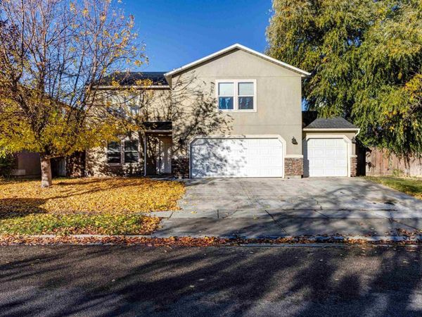 23 N Amanda Dr, Nampa, ID 83651