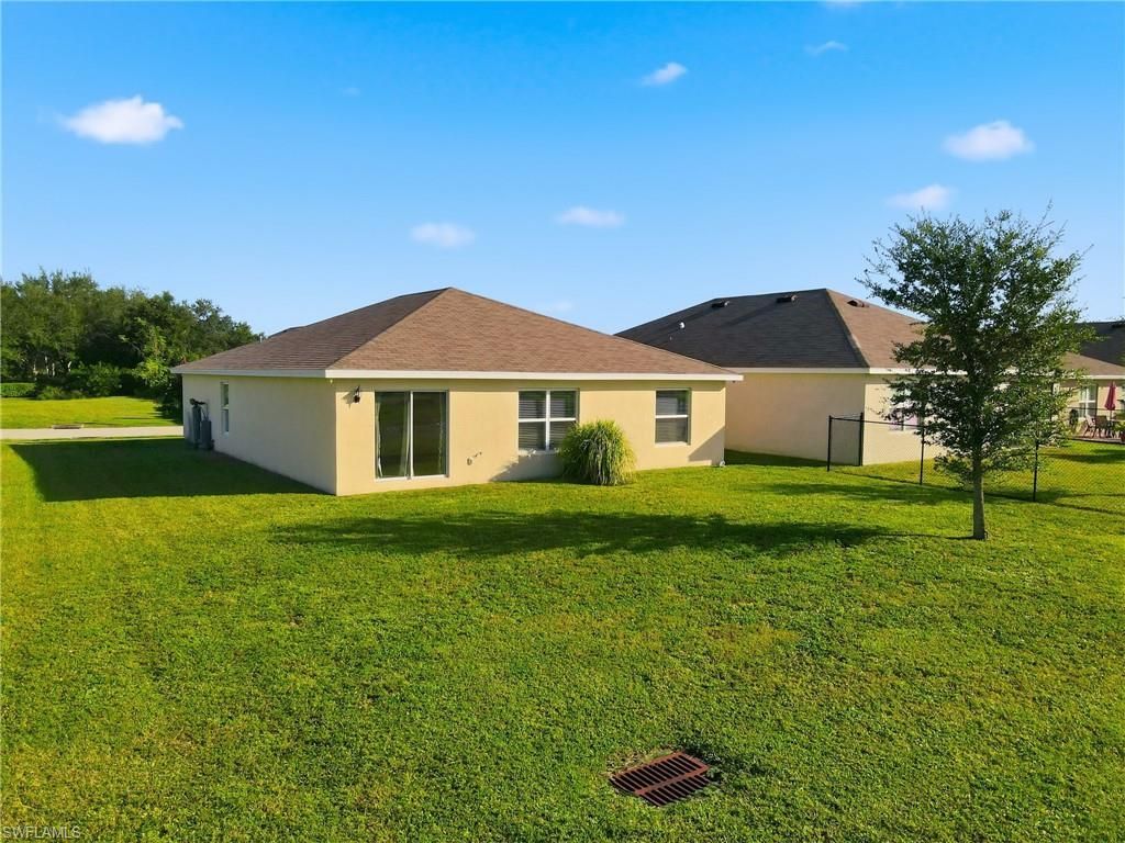10501 Crossback Ln, Lehigh Acres, FL 33936 Photo