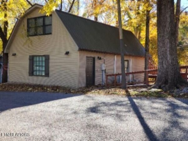 450 Cedar Hill Rd, Celina, TN 38551