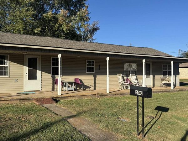600 8th Avenue, Athens, AL 35611