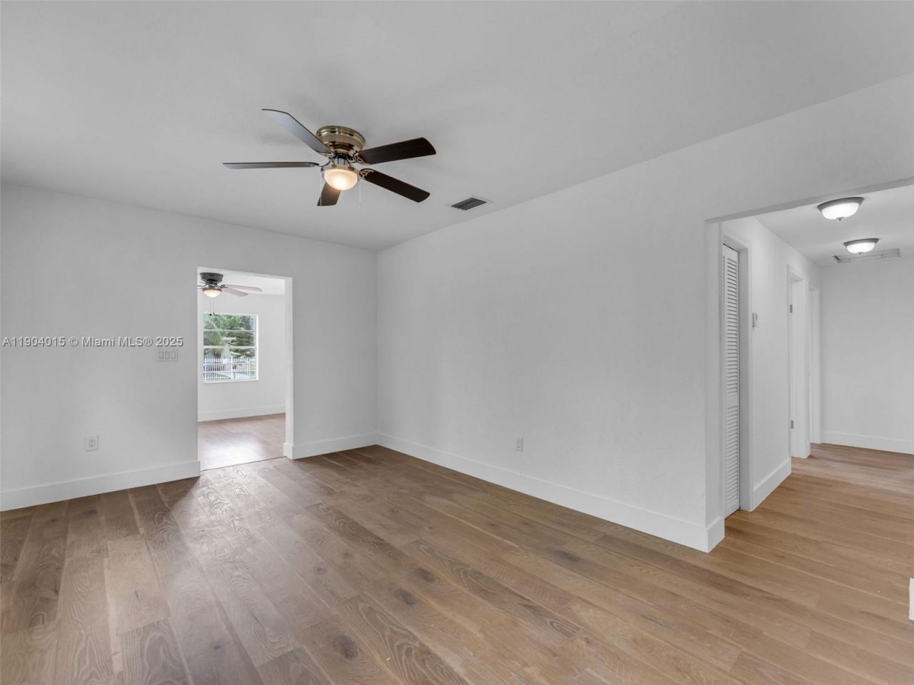 520 NW 32nd Pl, Miami, FL 33125 Photo