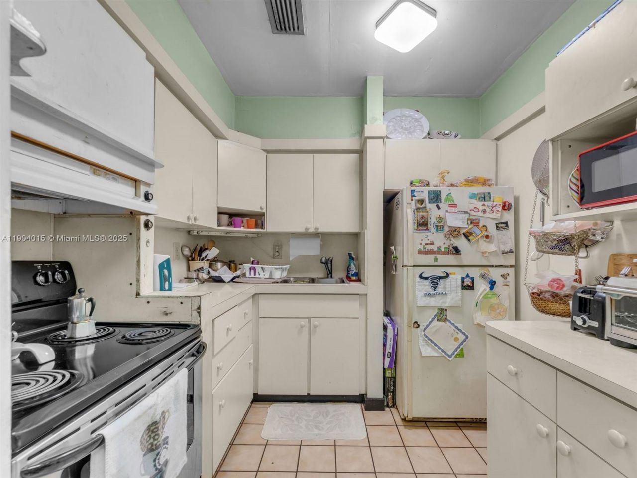 520 NW 32nd Pl, Miami, FL 33125 Photo