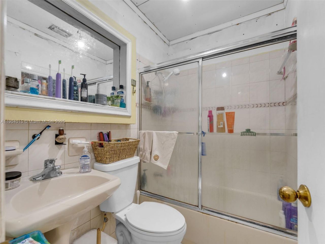 520 NW 32nd Pl, Miami, FL 33125 Photo