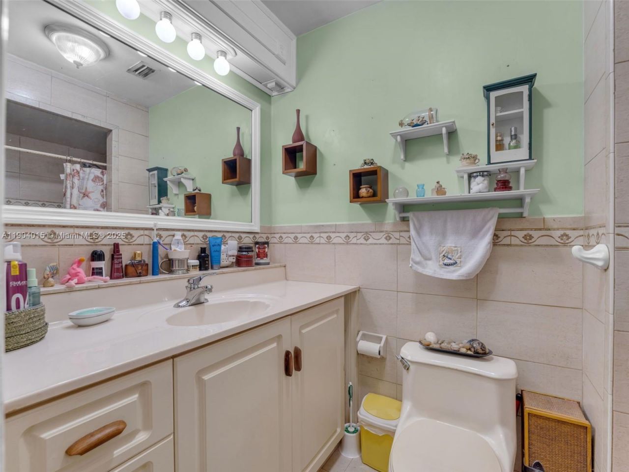 520 NW 32nd Pl, Miami, FL 33125 Photo