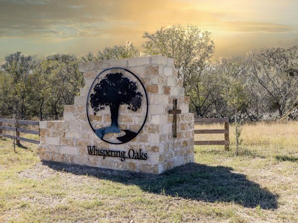 56 Post Oak RD, Gonzales, TX 78629