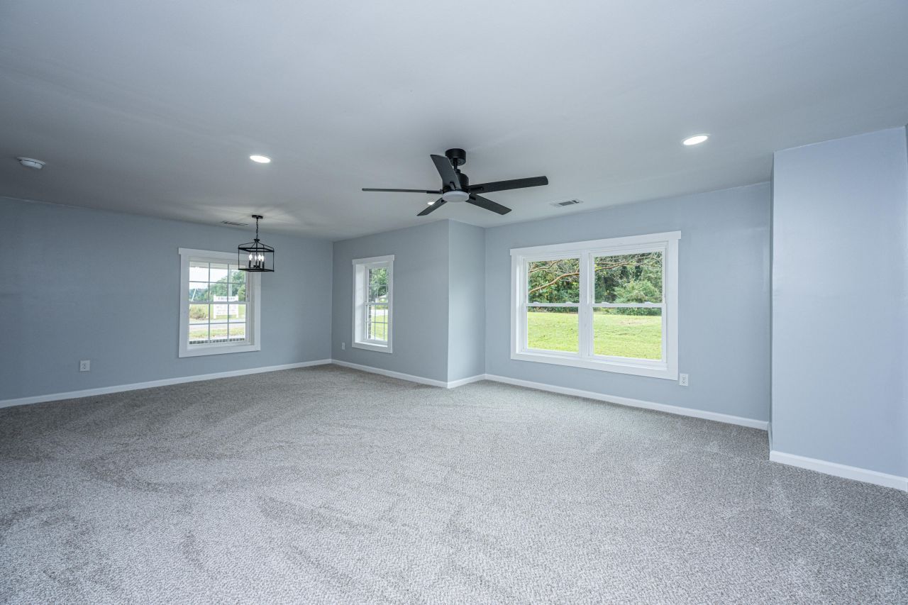 4649 N Highway 52 Photo 11