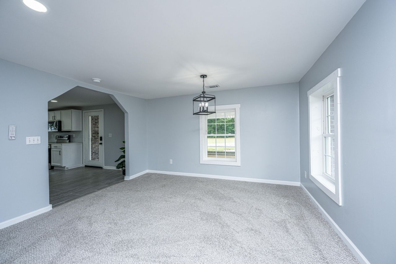 4649 N Highway 52 Photo 12