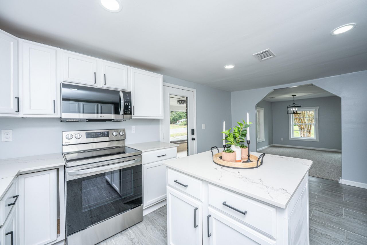 4649 N Highway 52 Photo 16