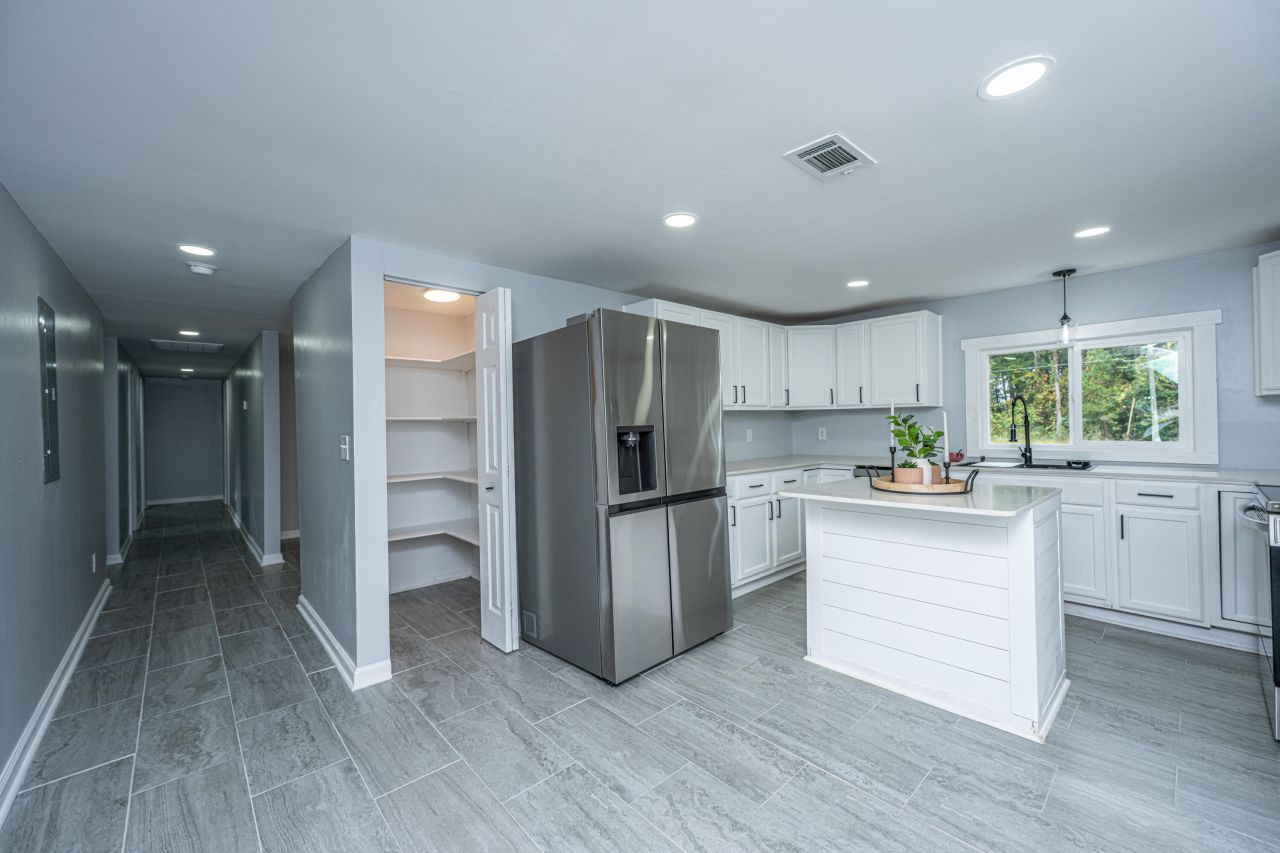 4649 N Highway 52 Photo 21