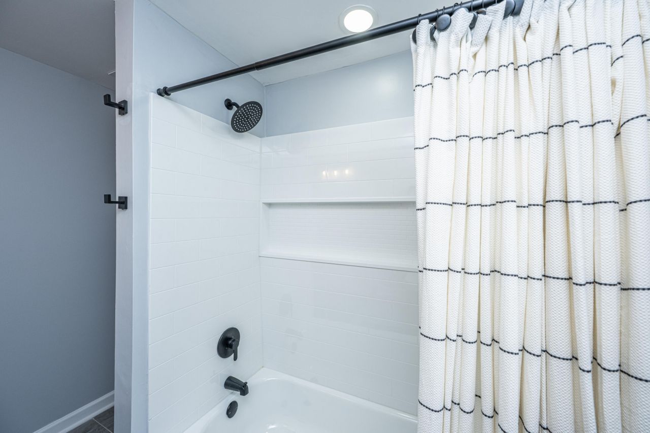 4649 N Highway 52 Photo 28