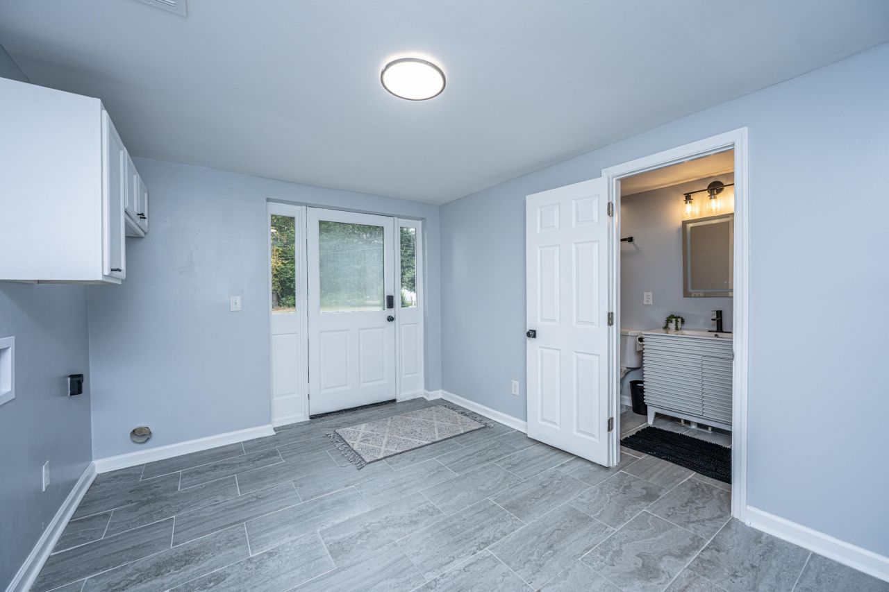 4649 N Highway 52 Photo 35