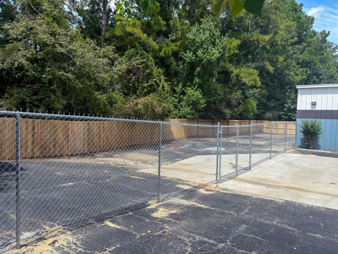 4748 Franchise Street Photo 11