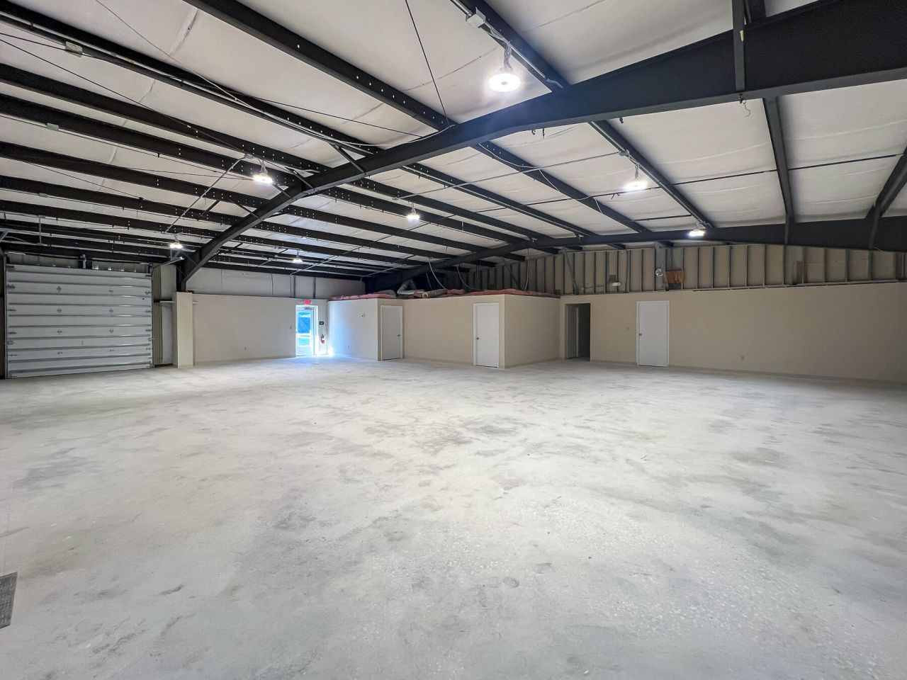 4748 Franchise Street Photo 18