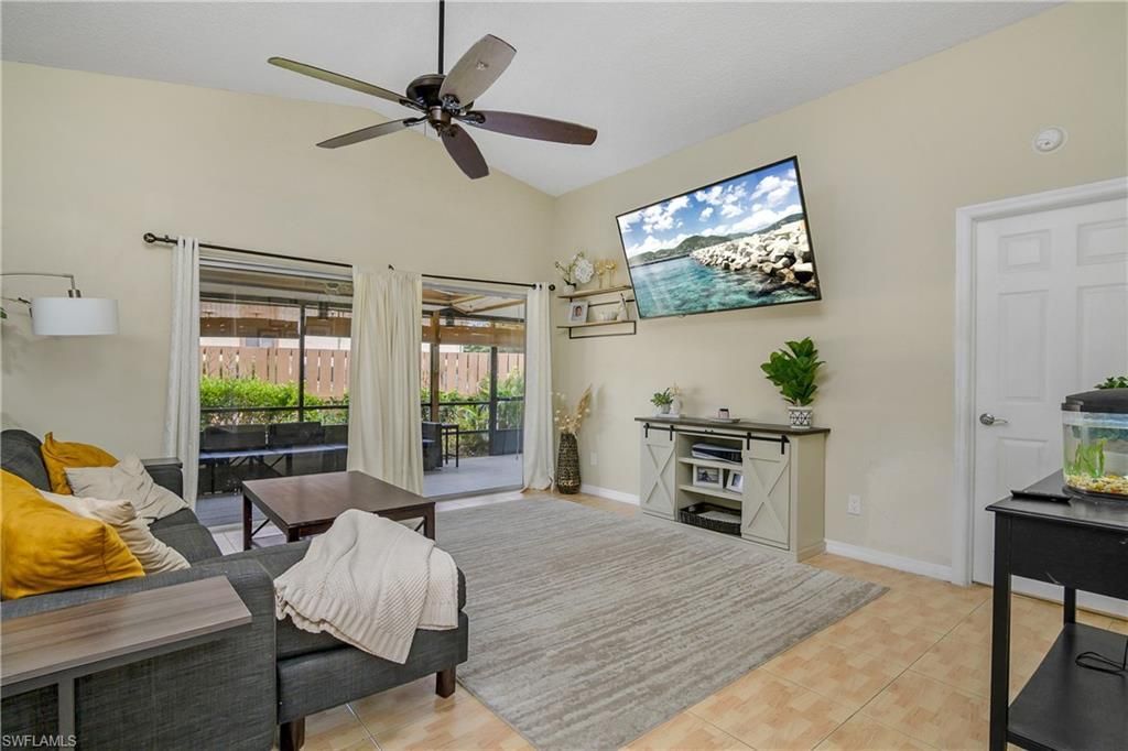 6484 Royal Woods Dr, Fort Myers, FL 33908 Photo
